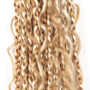 Crochet pre looped honey blonde blonde tips river box braids 18 inch close up - crochet faux locs