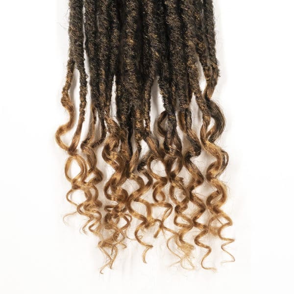 Crochet pre looped honey blonde ghana locs 18 inch hair tips close up - crochet faux locs